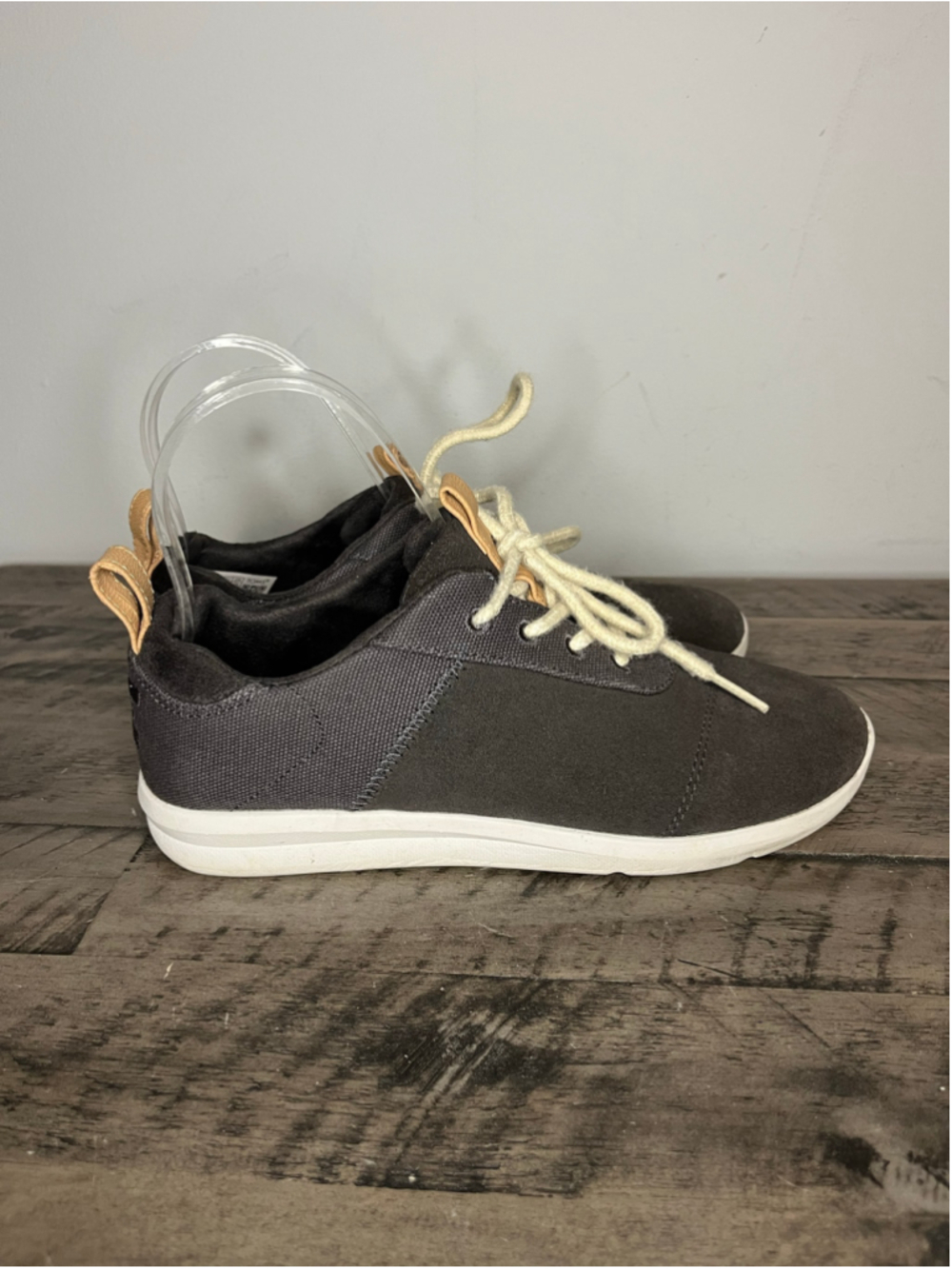 TOMS Cabrillo Lace Up Sneaker